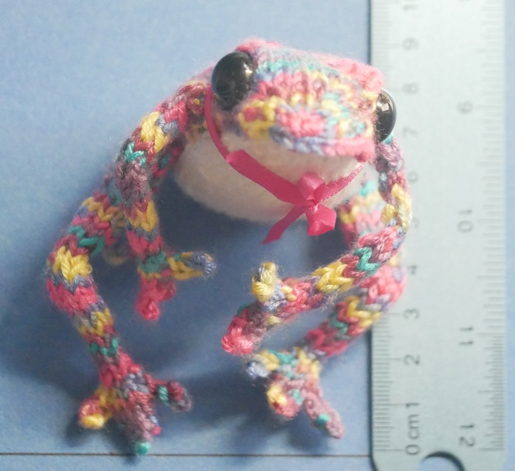 Woolly Well-Wishers Disco Frog 4